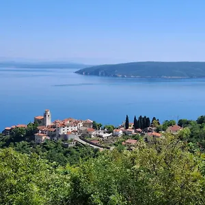 Blue & Apartment Mošćenička Draga